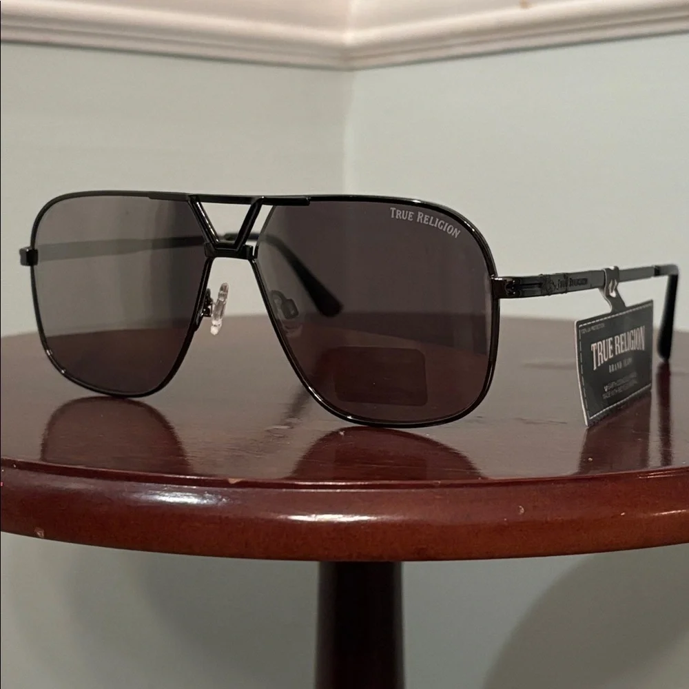 Brand New True Religion Square Aviator Metal Sunglasses Mirrored Lens Smoky Gray